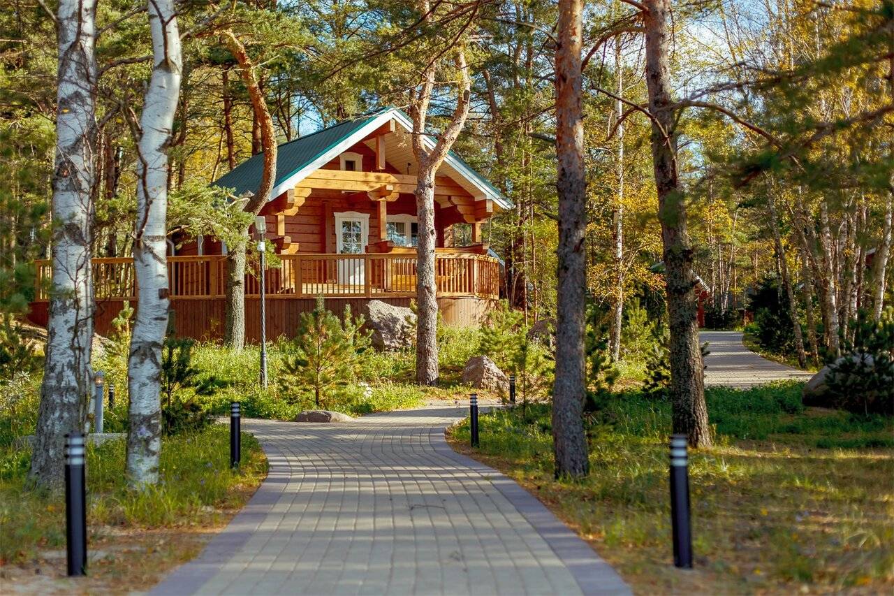 Семейный коттедж с мансардным этажом
