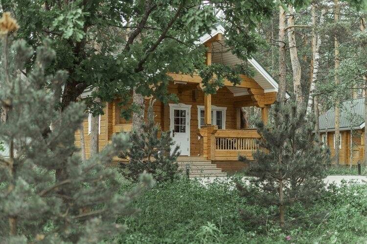 Коттедж стандарт с 2 односпальными и 1 двуспальной кроватью (мансарда)